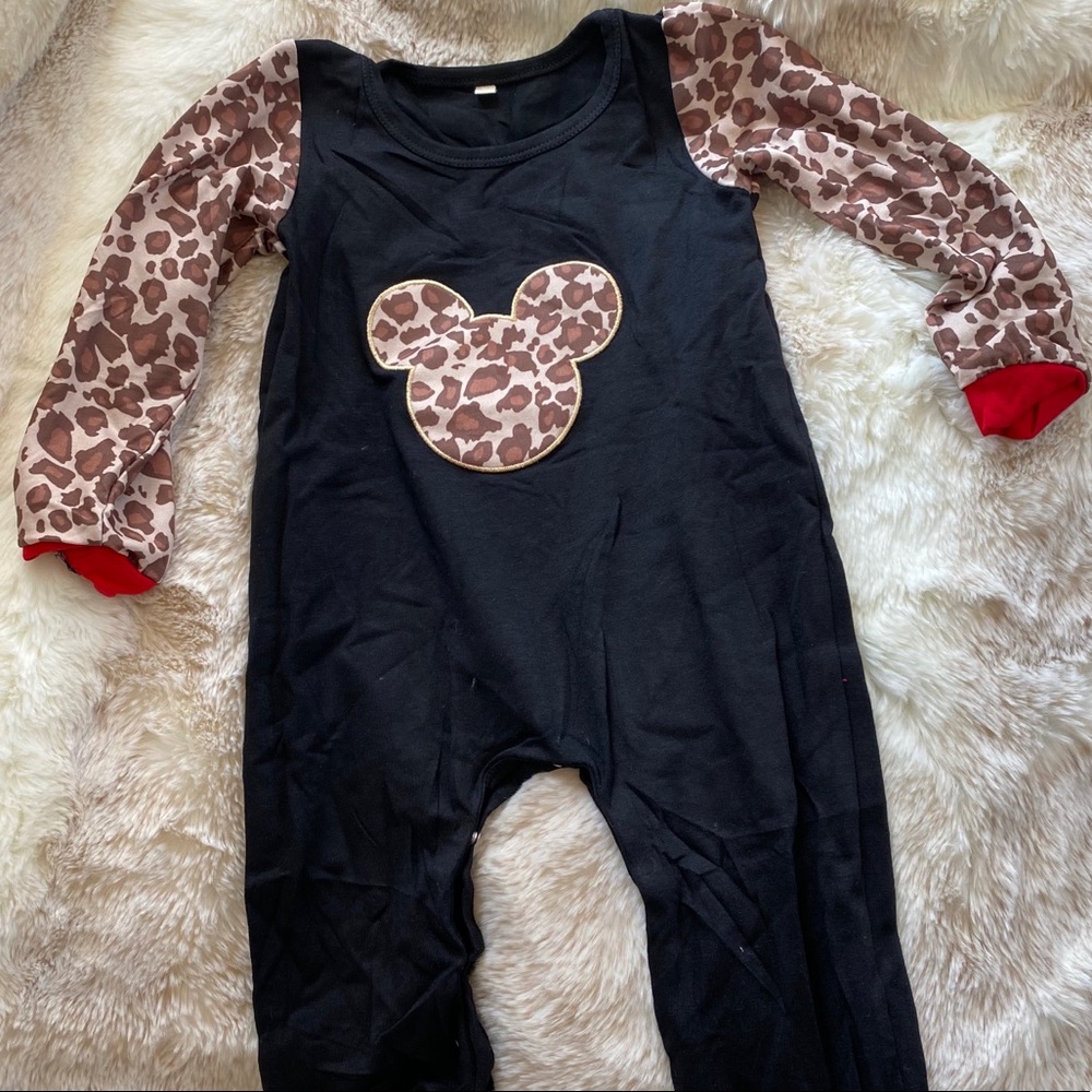 Leopard long sleeve body suit NWOT